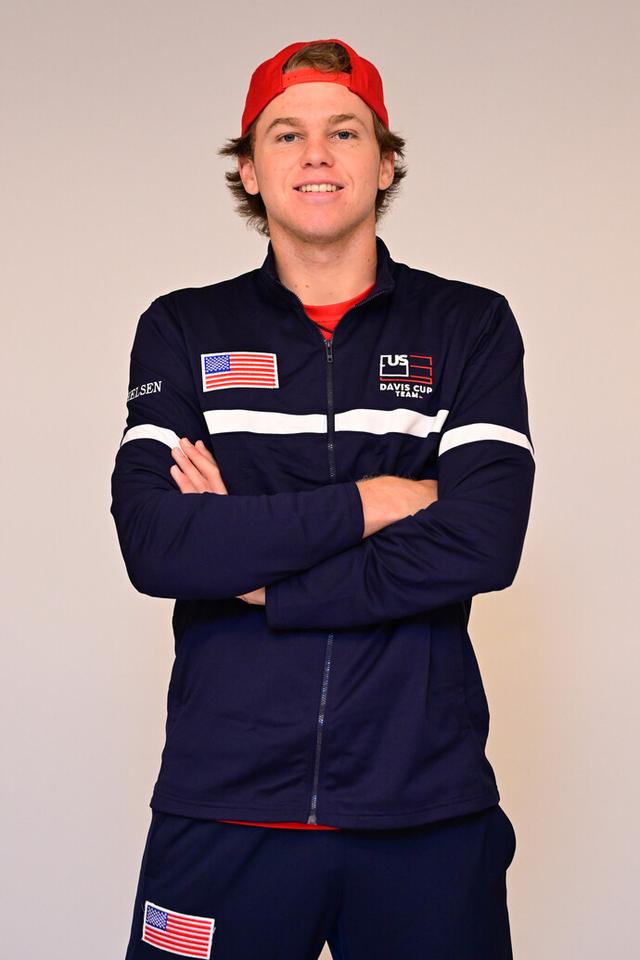 Headshot of Alex Michelsen